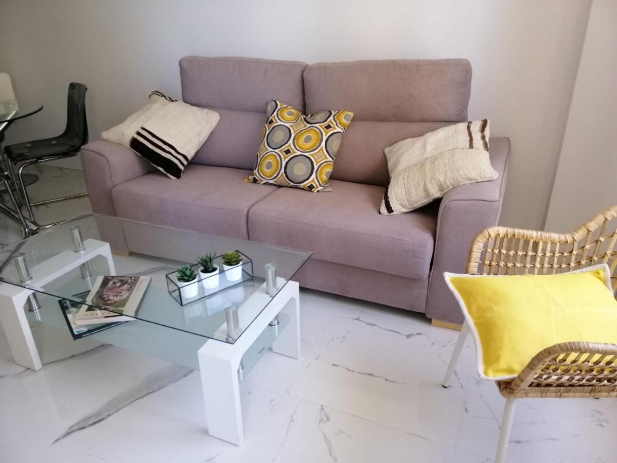 Apartamento 315 En Paseo Maritimo 96 푸엔히롤라 외부 사진