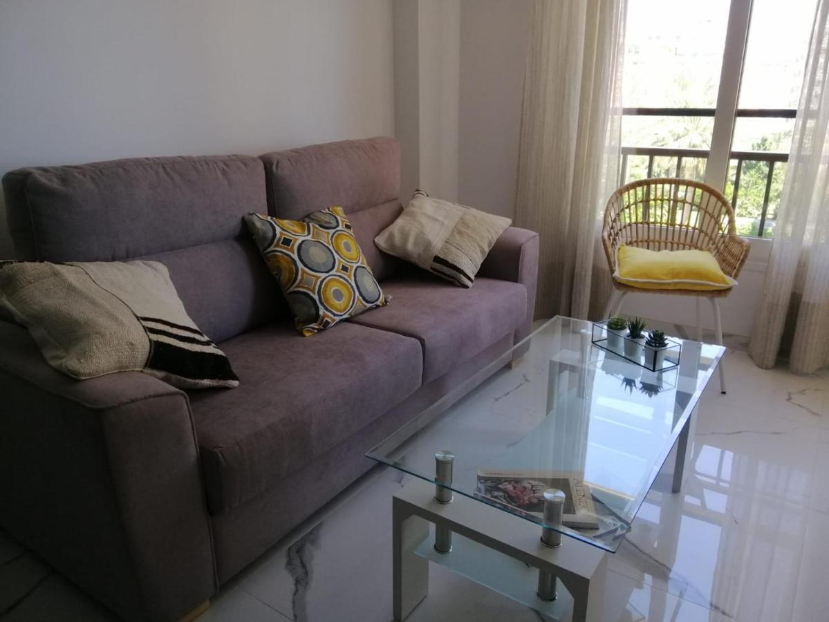Apartamento 315 En Paseo Maritimo 96 푸엔히롤라 외부 사진